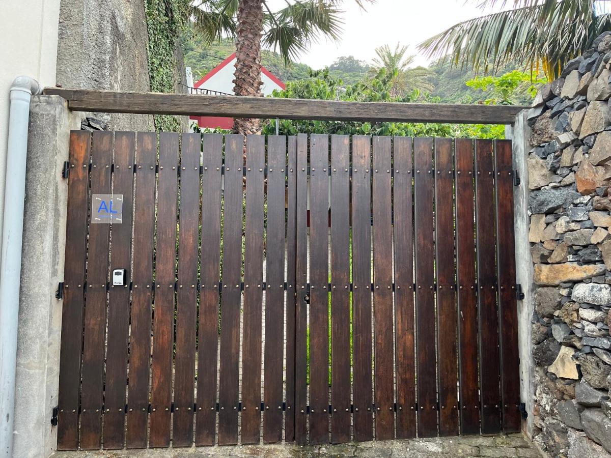 Waves Song - Cottage Porto Moniz Exterior photo